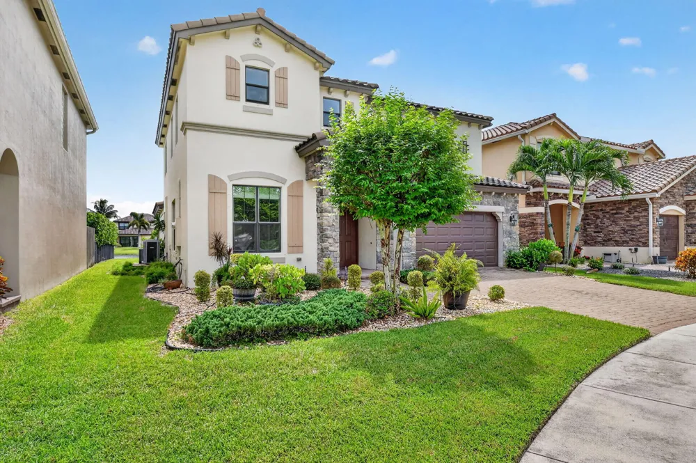 8872 Sandy Creek Way Lake Worth, FL 33467