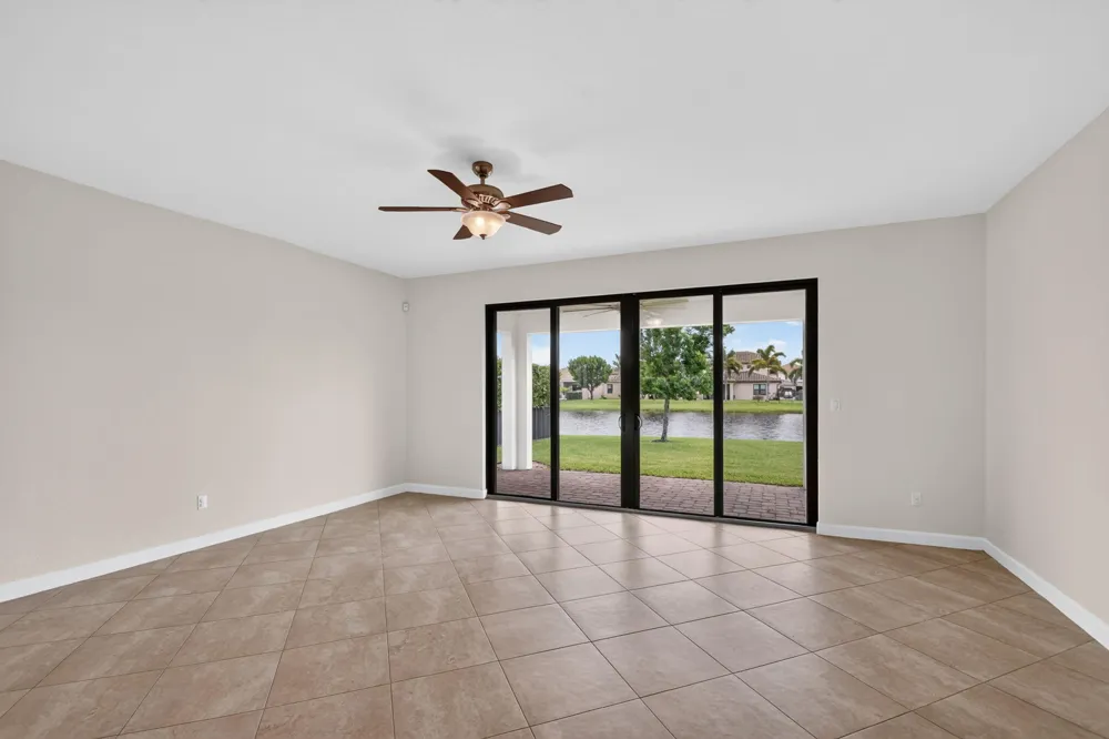 8872 Sandy Creek Way Lake Worth, FL 33467