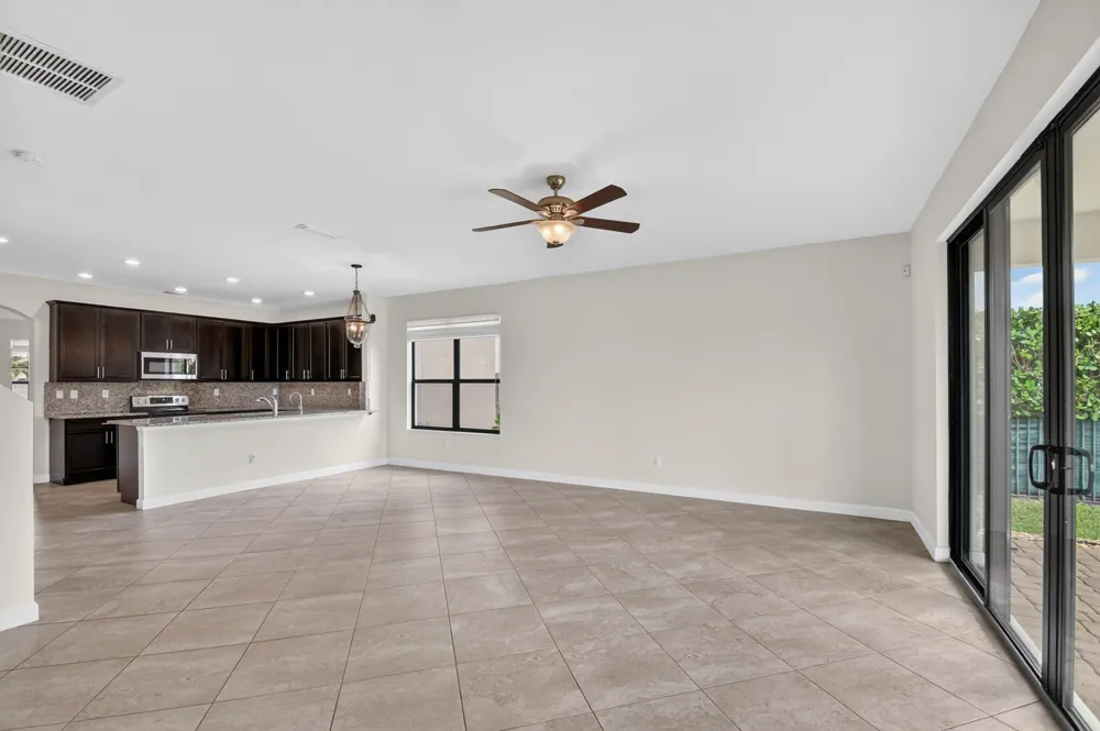 8872 Sandy Creek Way Lake Worth, FL 33467