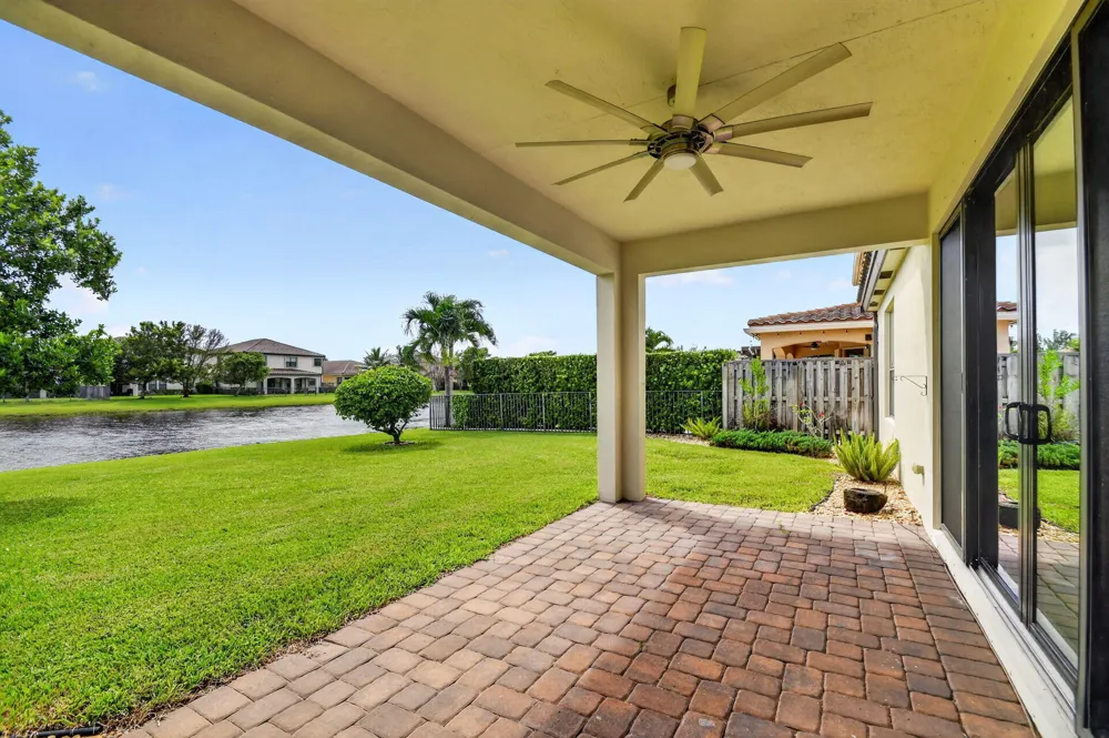 8872 Sandy Creek Way Lake Worth, FL 33467