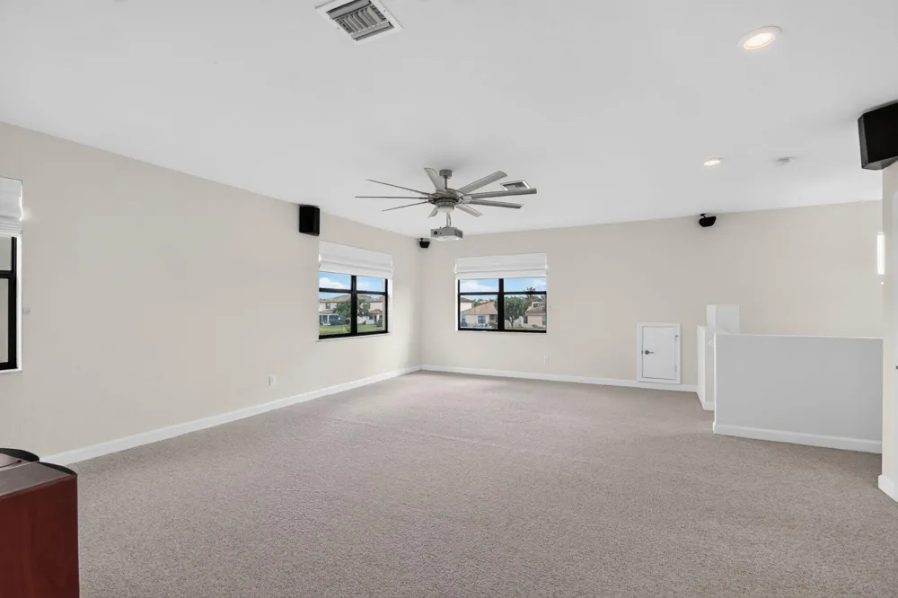 8872 Sandy Creek Way Lake Worth, FL 33467