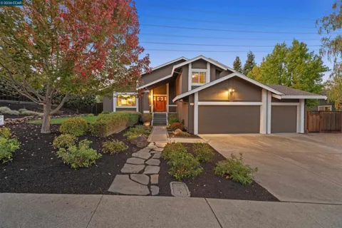 1409 Stonehedge Dr