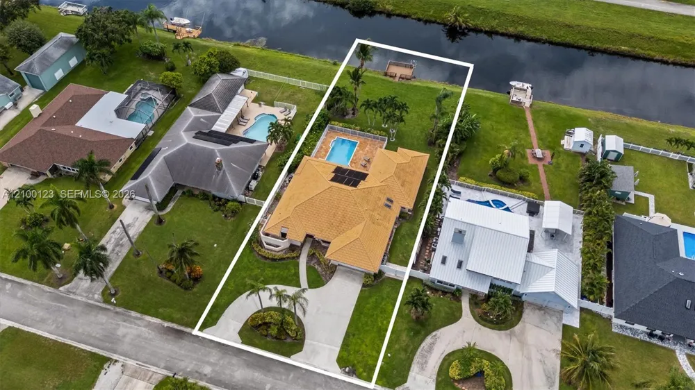 3600 Edgar Ave Boynton Beach, FL 33436