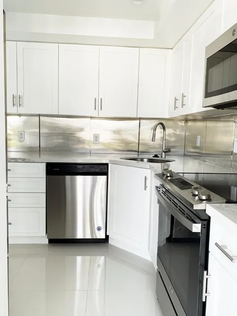231 Marine Court #2
