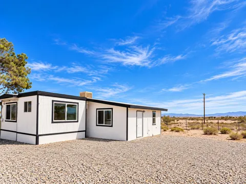 880 Friendship Avenue