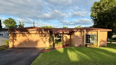 3405 Garnet Rd