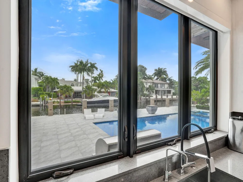 424 COCONUT ISLE DRIVE Fort Lauderdale, FL 33301