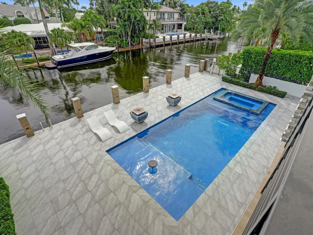 424 COCONUT ISLE DRIVE Fort Lauderdale, FL 33301