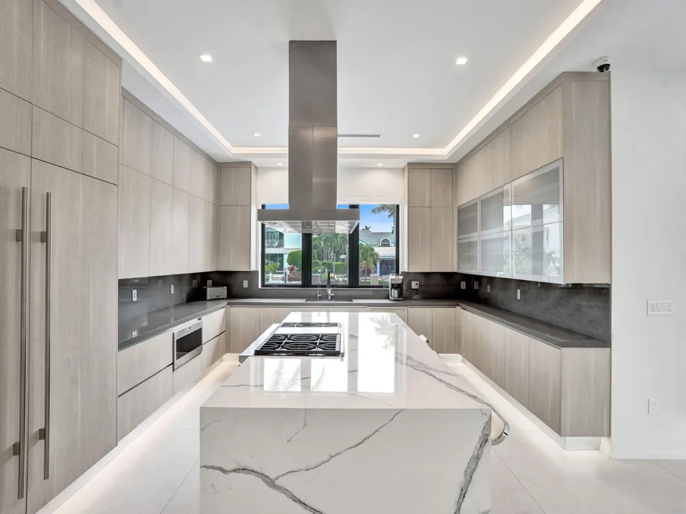 424 COCONUT ISLE DRIVE Fort Lauderdale, FL 33301