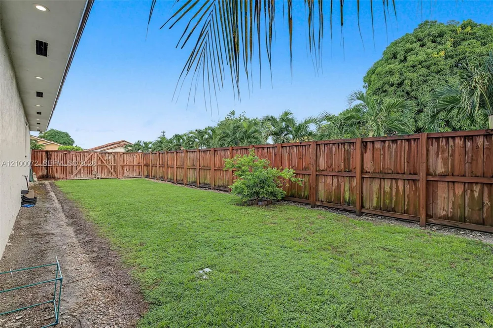 11330 SW 143rd Ct Miami, FL 33186
