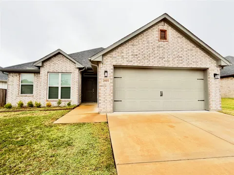 2915 Tulip Drive
