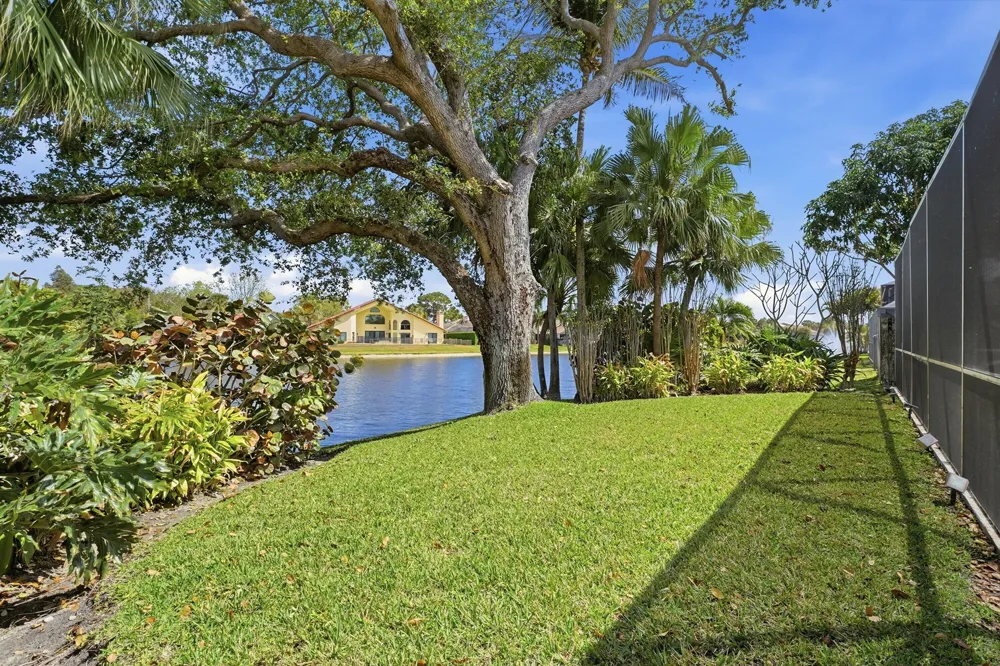 12886 LA ROCHELLE CIRCLE Palm Beach Gardens, FL 33410