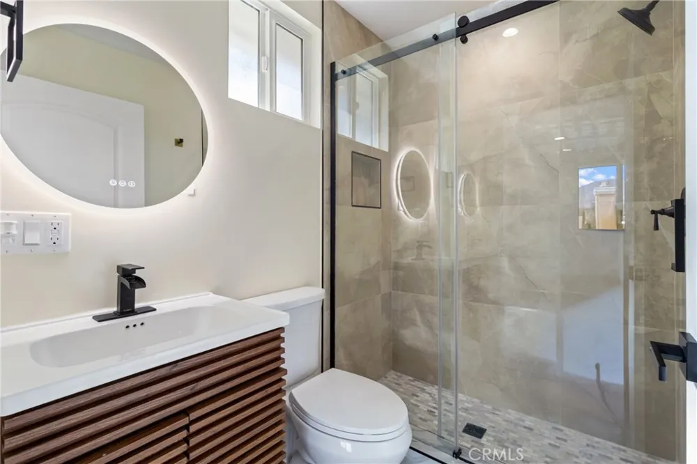 13564 Polk Street Sylmar, CA 91342