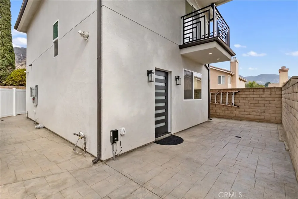 13564 Polk Street Sylmar, CA 91342