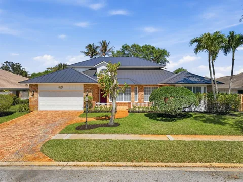 12886 LA ROCHELLE CIRCLE