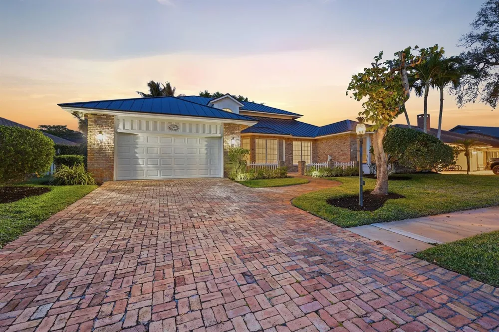 12886 LA ROCHELLE CIRCLE Palm Beach Gardens, FL 33410