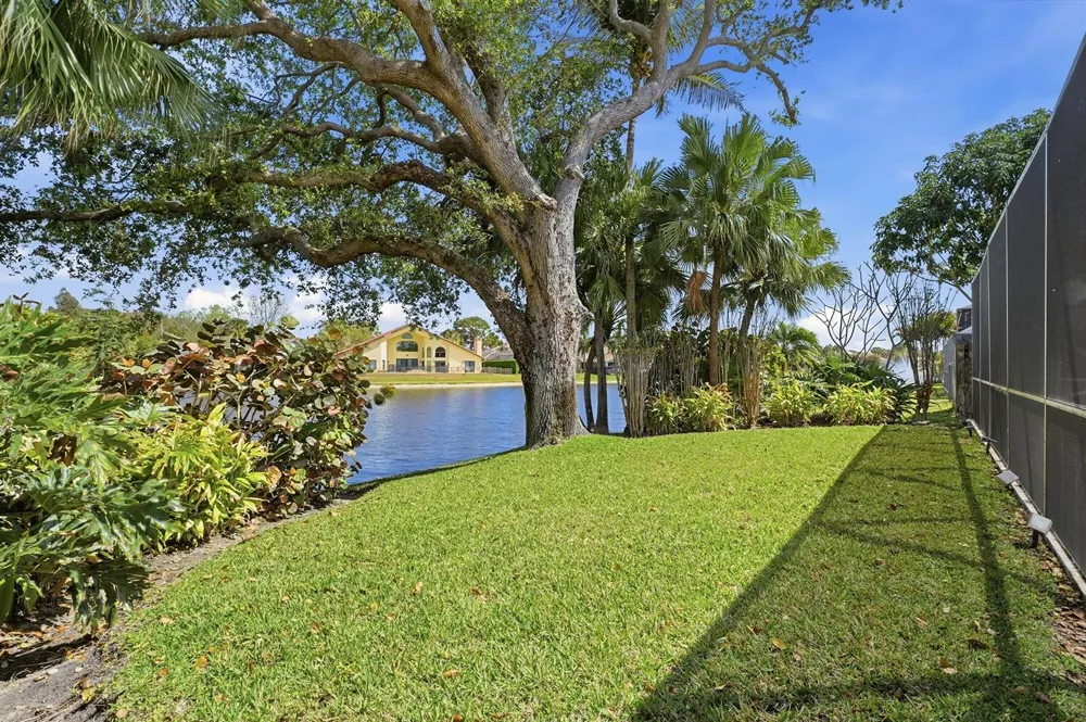 12886 LA ROCHELLE CIRCLE Palm Beach Gardens, FL 33410