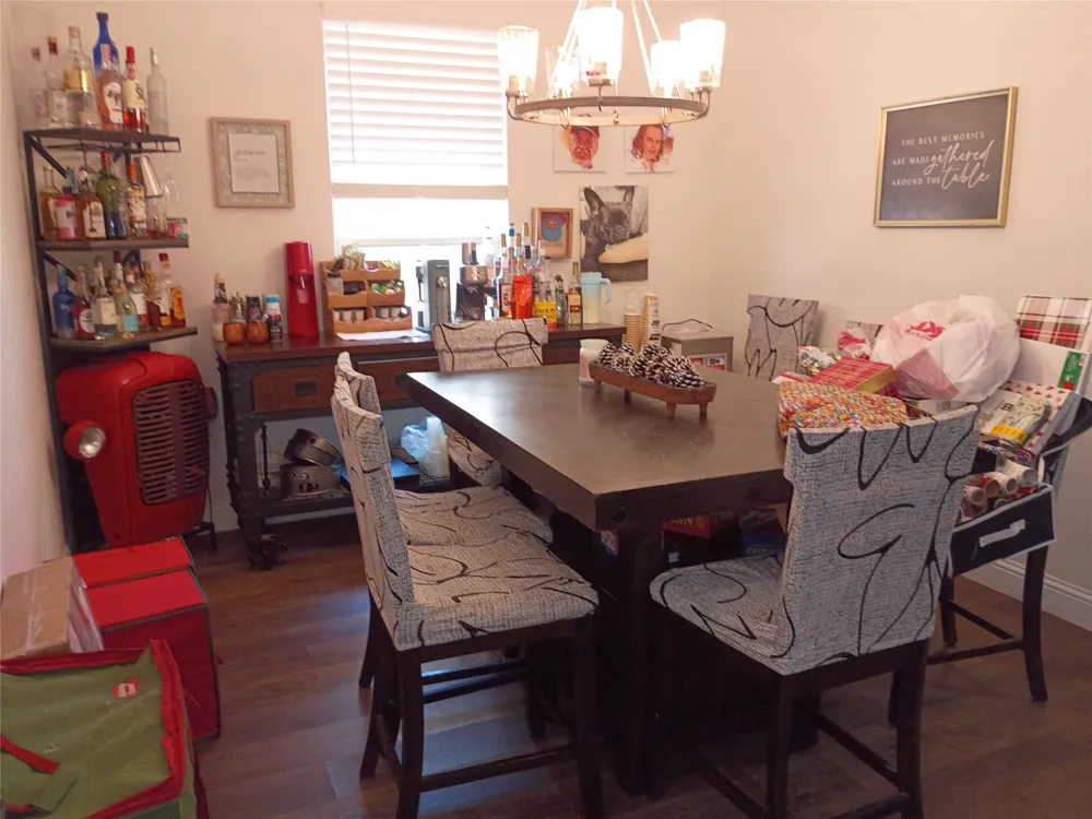 2806 Hackberry Drive Ennis, TX 75119