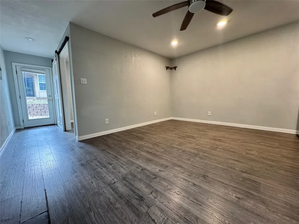 4225 Sue Court Lake Worth, TX 76135