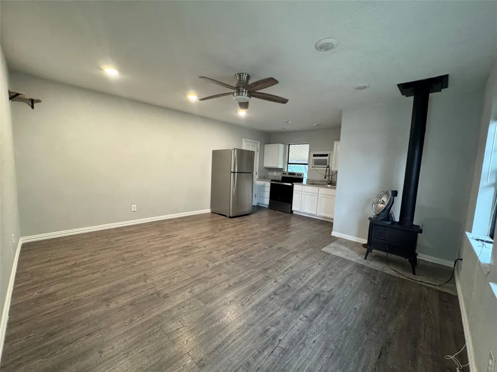 4225 Sue Court Lake Worth, TX 76135
