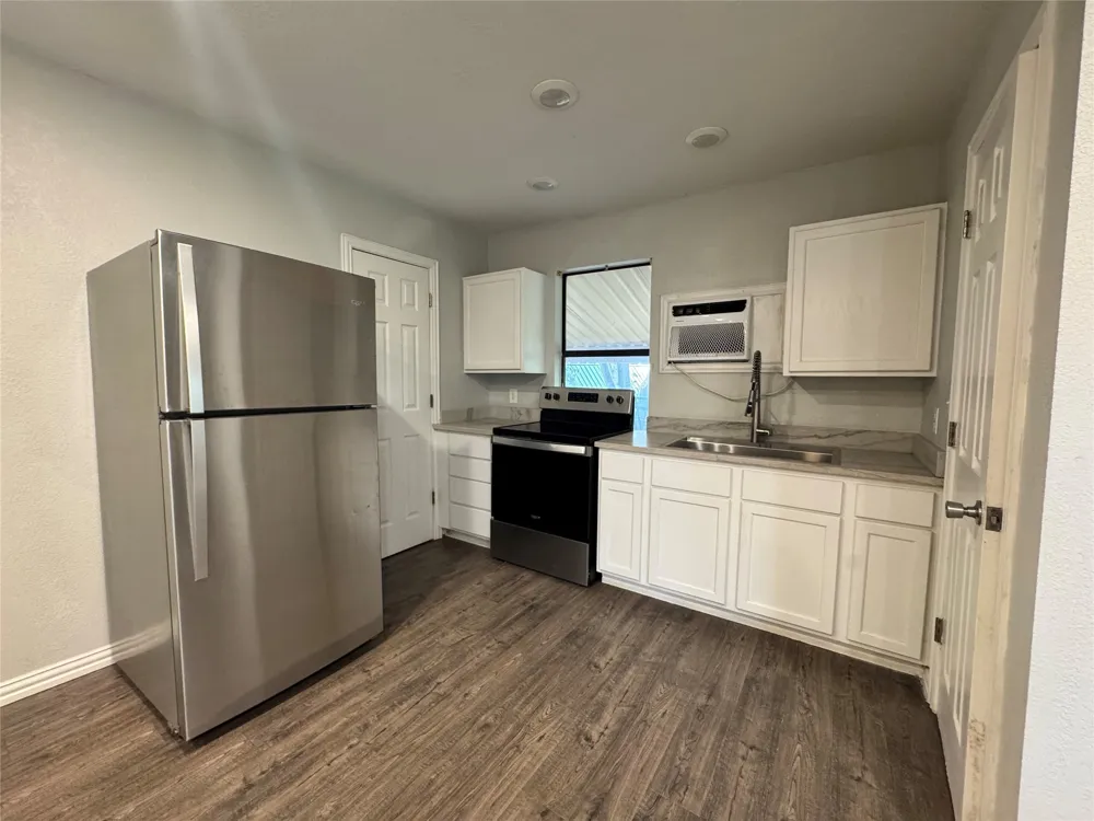 4225 Sue Court Lake Worth, TX 76135