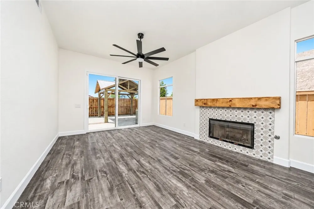 25099 Calle Entradero Murrieta, CA 92563