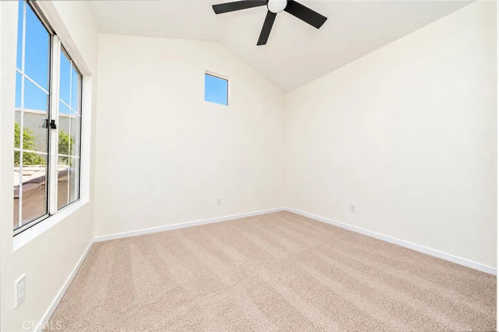 25099 Calle Entradero Murrieta, CA 92563