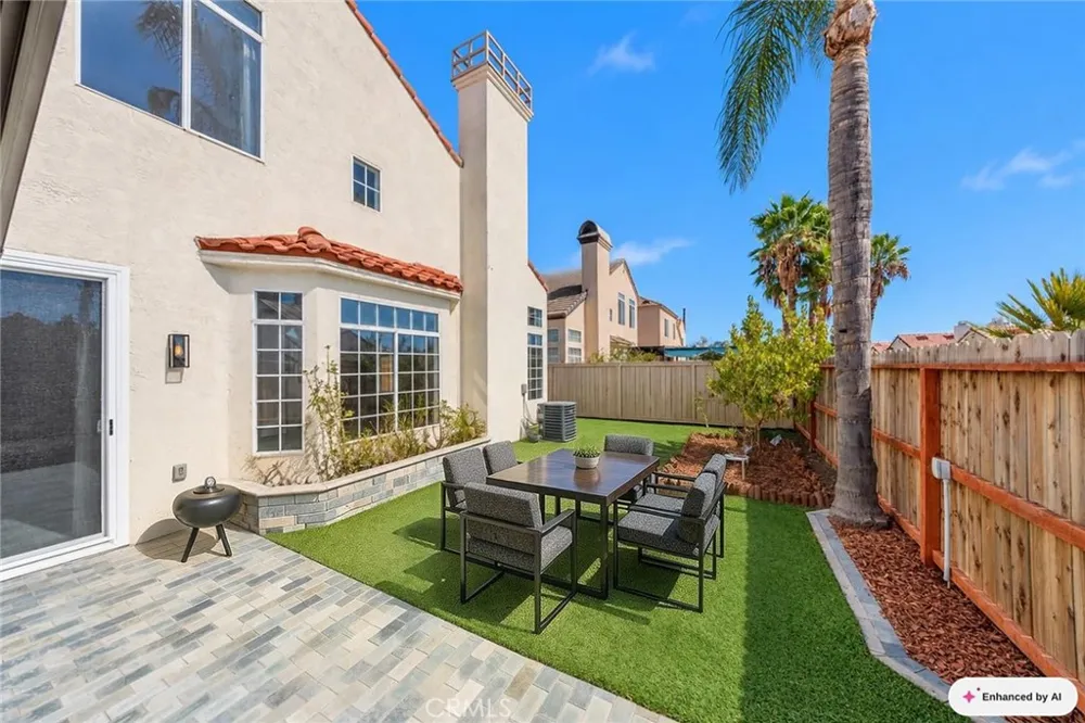 25099 Calle Entradero Murrieta, CA 92563