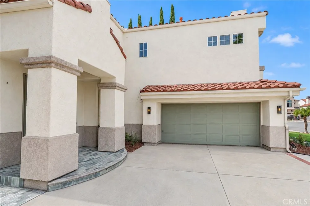 25099 Calle Entradero Murrieta, CA 92563