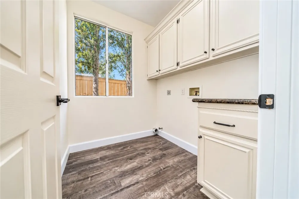 25099 Calle Entradero Murrieta, CA 92563