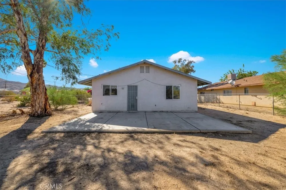 6211 Daisy Avenue 29 Palms, CA 92277