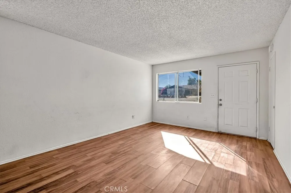 6211 Daisy Avenue 29 Palms, CA 92277