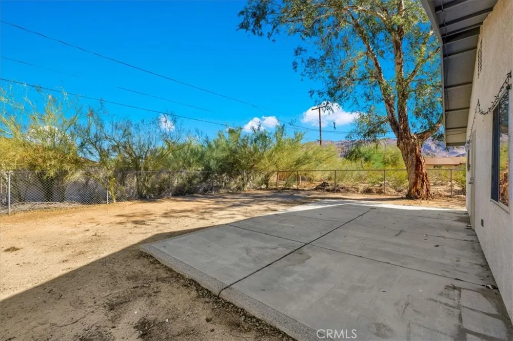 6211 Daisy Avenue 29 Palms, CA 92277