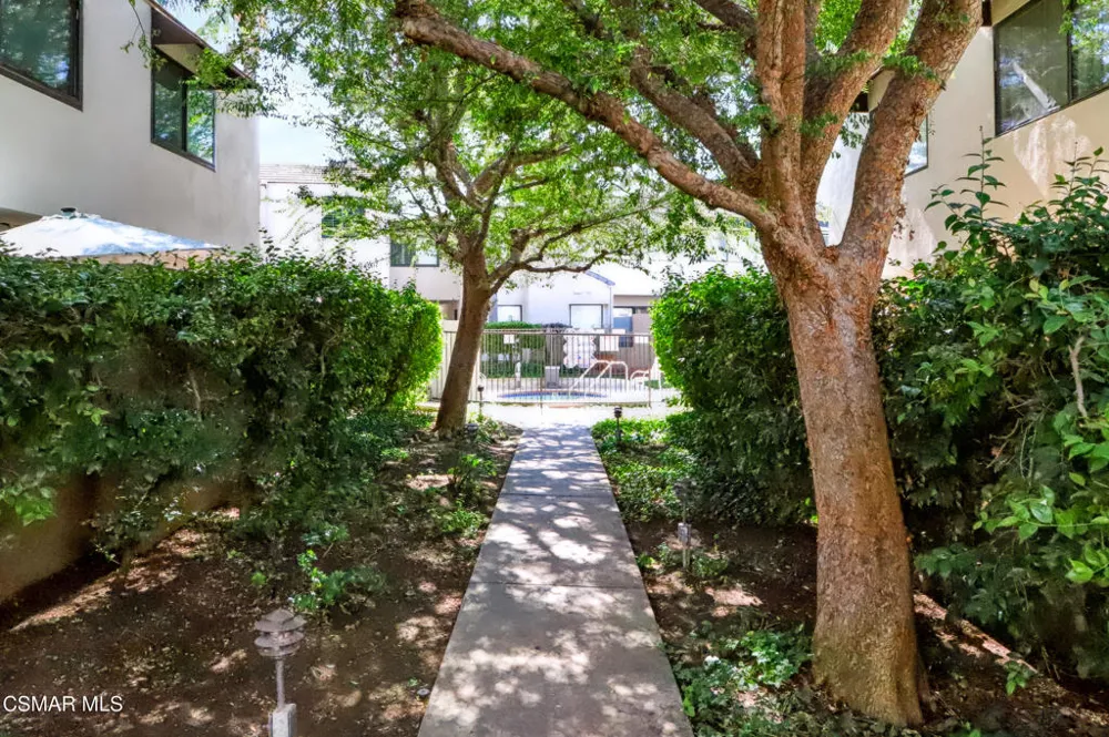 4261 Las Virgenes Road #2 Calabasas, CA 91302