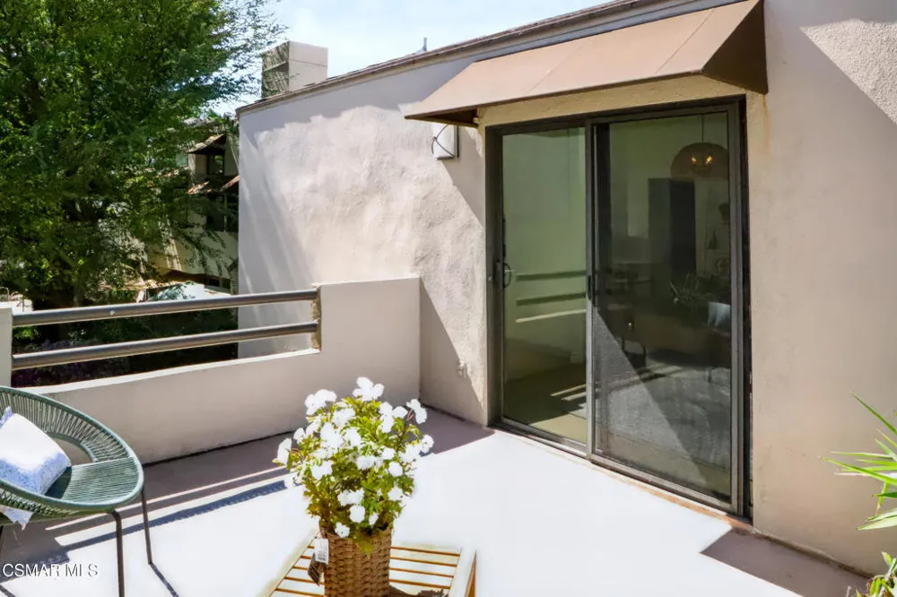 4261 Las Virgenes Road #2 Calabasas, CA 91302