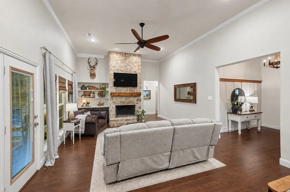 10395 County Road 740 Princeton, TX 75407