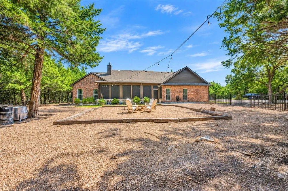 10395 County Road 740 Princeton, TX 75407