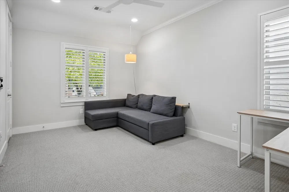 5434 Martel Avenue Dallas, TX 75206