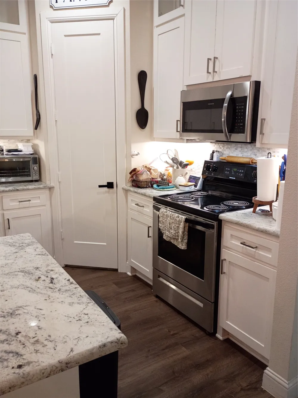 2806 Hackberry Drive Ennis, TX 75119