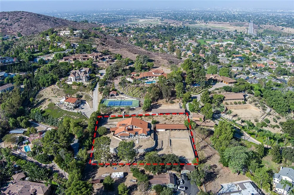10571 Morada Orange, CA 92869