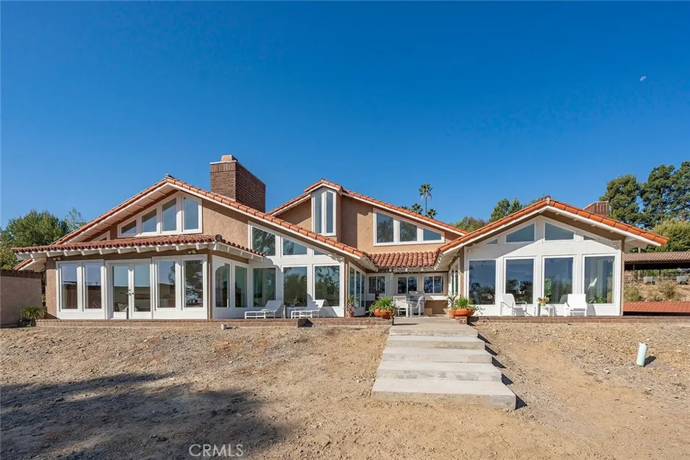 10571 Morada Orange, CA 92869