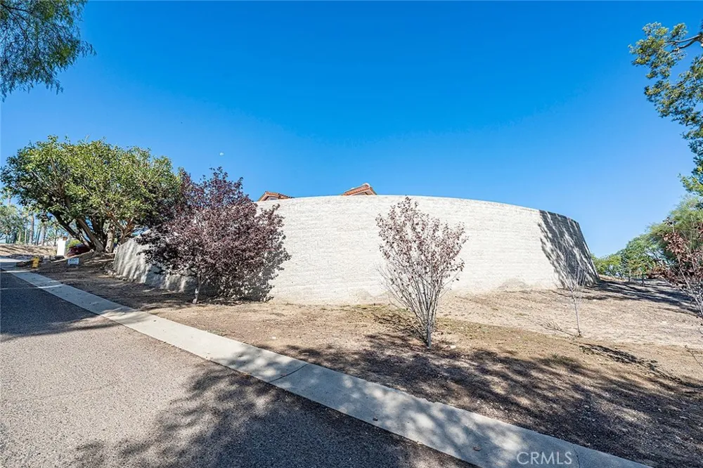 10571 Morada Orange, CA 92869