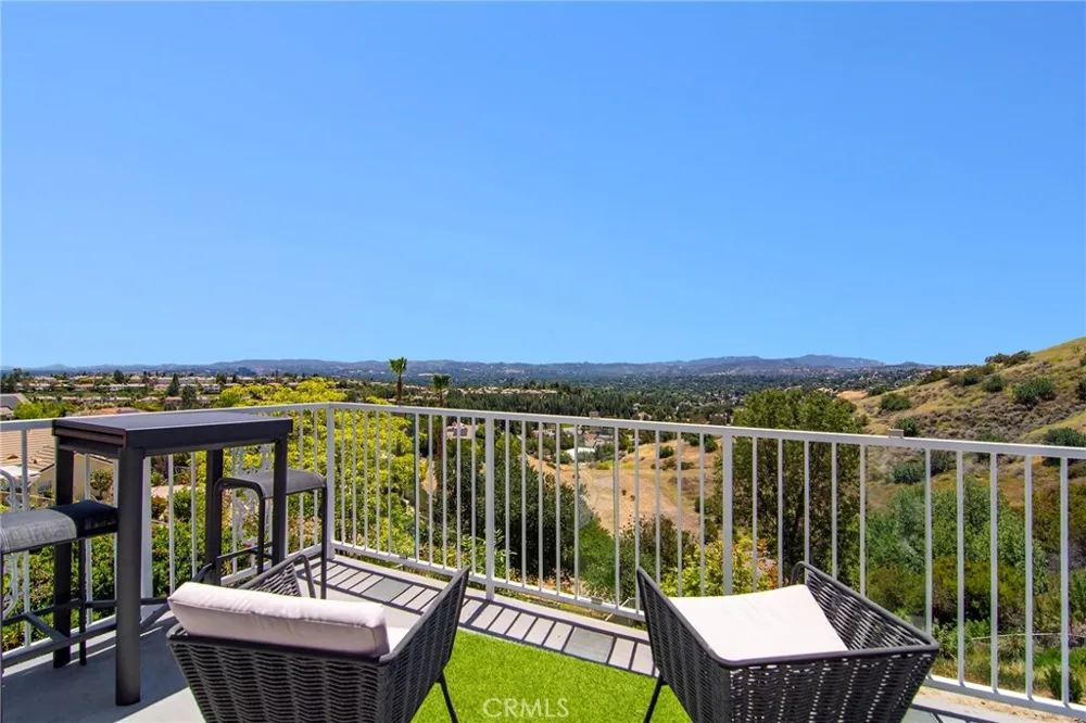 24574 Overland Drive West Hills, CA 91304