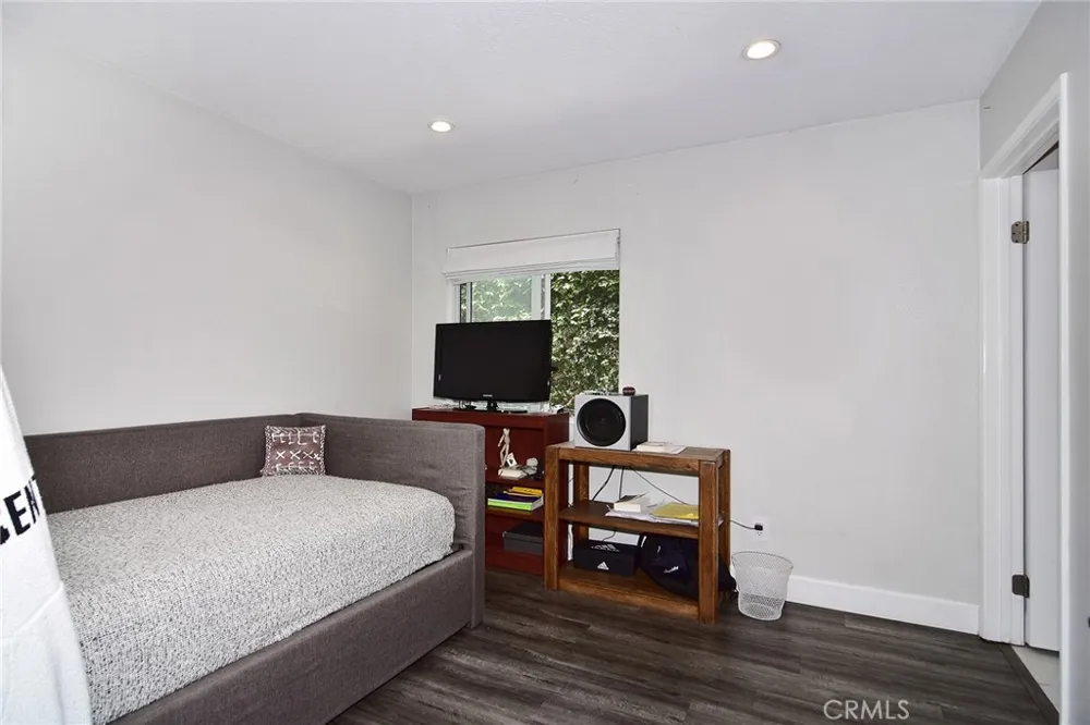 24574 Overland Drive West Hills, CA 91304