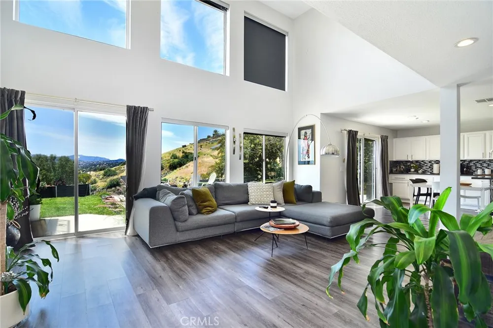 24574 Overland Drive West Hills, CA 91304