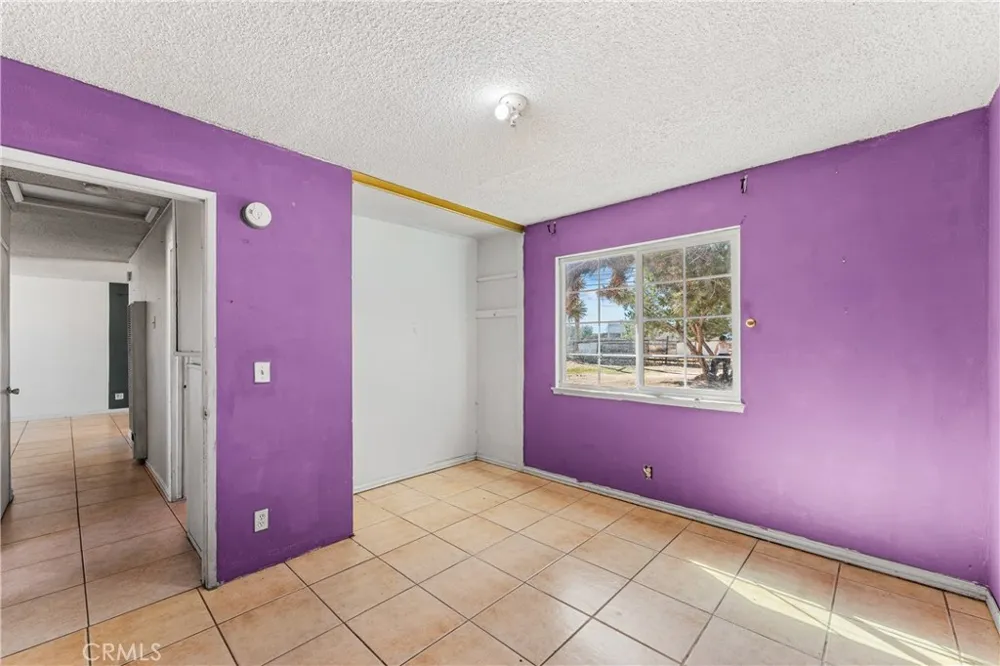 16227 Juniper Hesperia, CA 92345