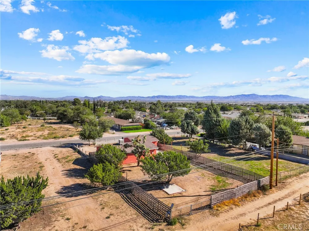 16227 Juniper Hesperia, CA 92345