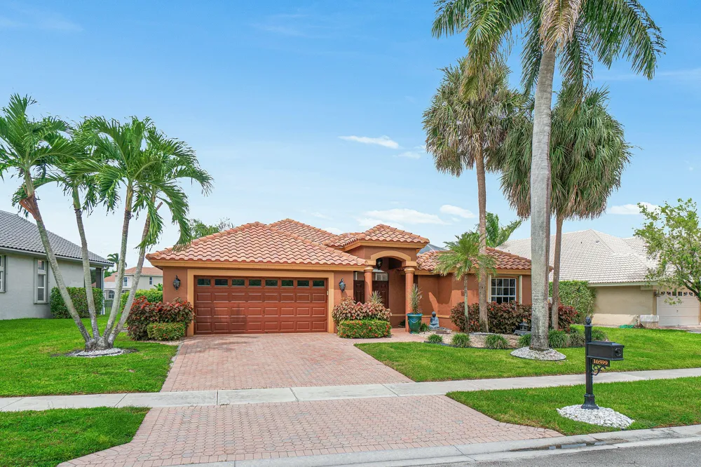 10599 Saint Thomas Drive Boca Raton, FL 33498