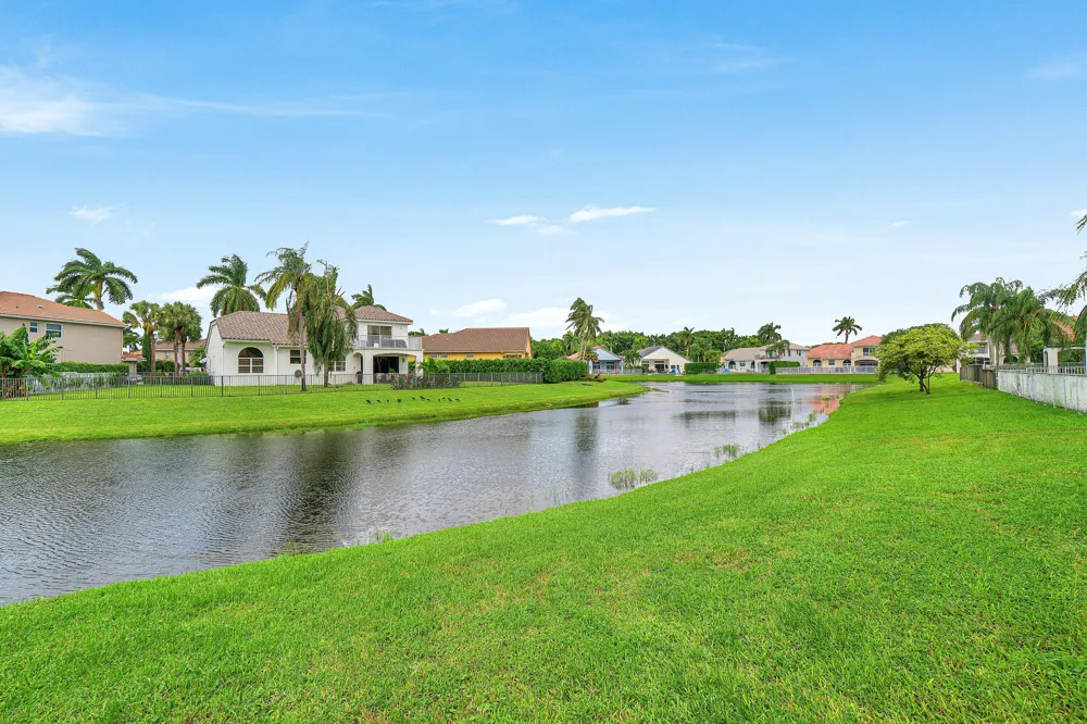 10599 Saint Thomas Drive Boca Raton, FL 33498