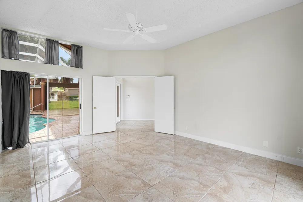 10599 Saint Thomas Drive Boca Raton, FL 33498